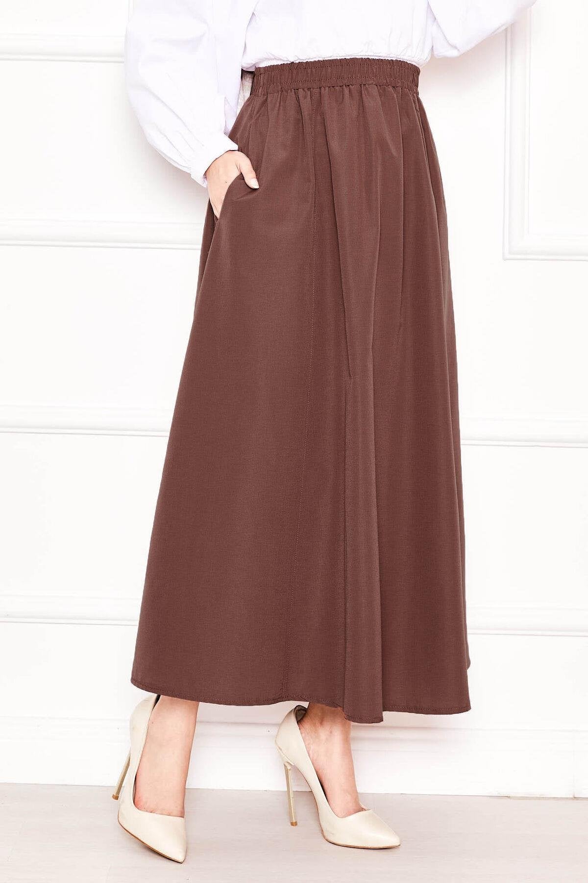 Sporty Chic: The Pocket Detailed Terikoton Skirt