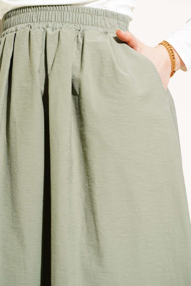 Elastic Waist Pocketed Flared Skirt